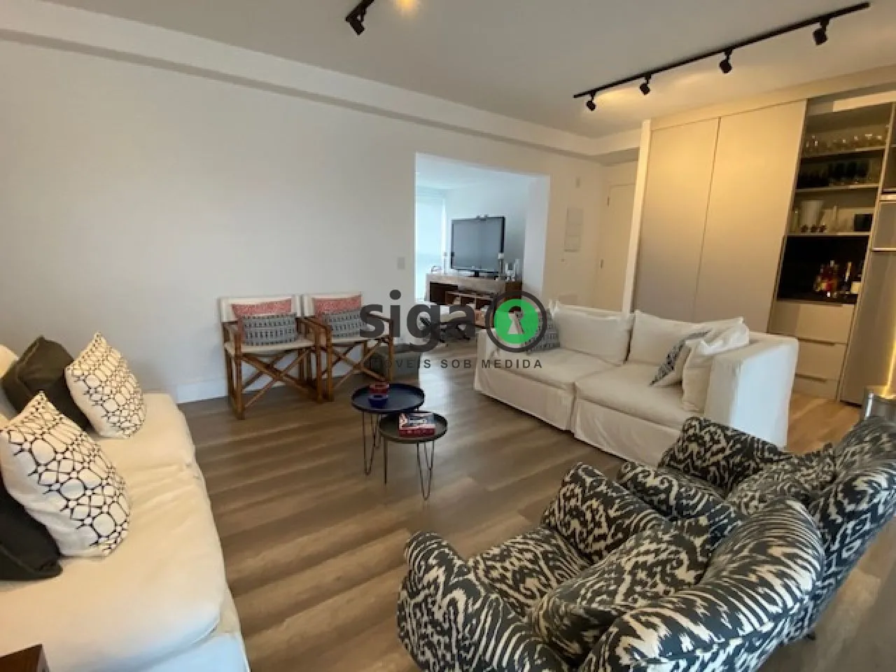 Imagem Lindo apto semi mobiliado, com 2 suites, 2 vagas, em Pinheiros