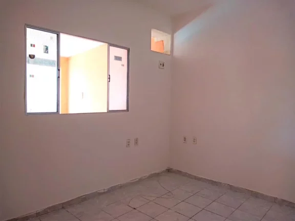Imagem Casa para Venda em Recife, Jardim São Paulo, 5 dormitórios, 2 banheiros, 2 vagas