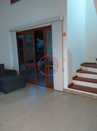 Imagem Casa dentro de condominio no sertao de Camburi