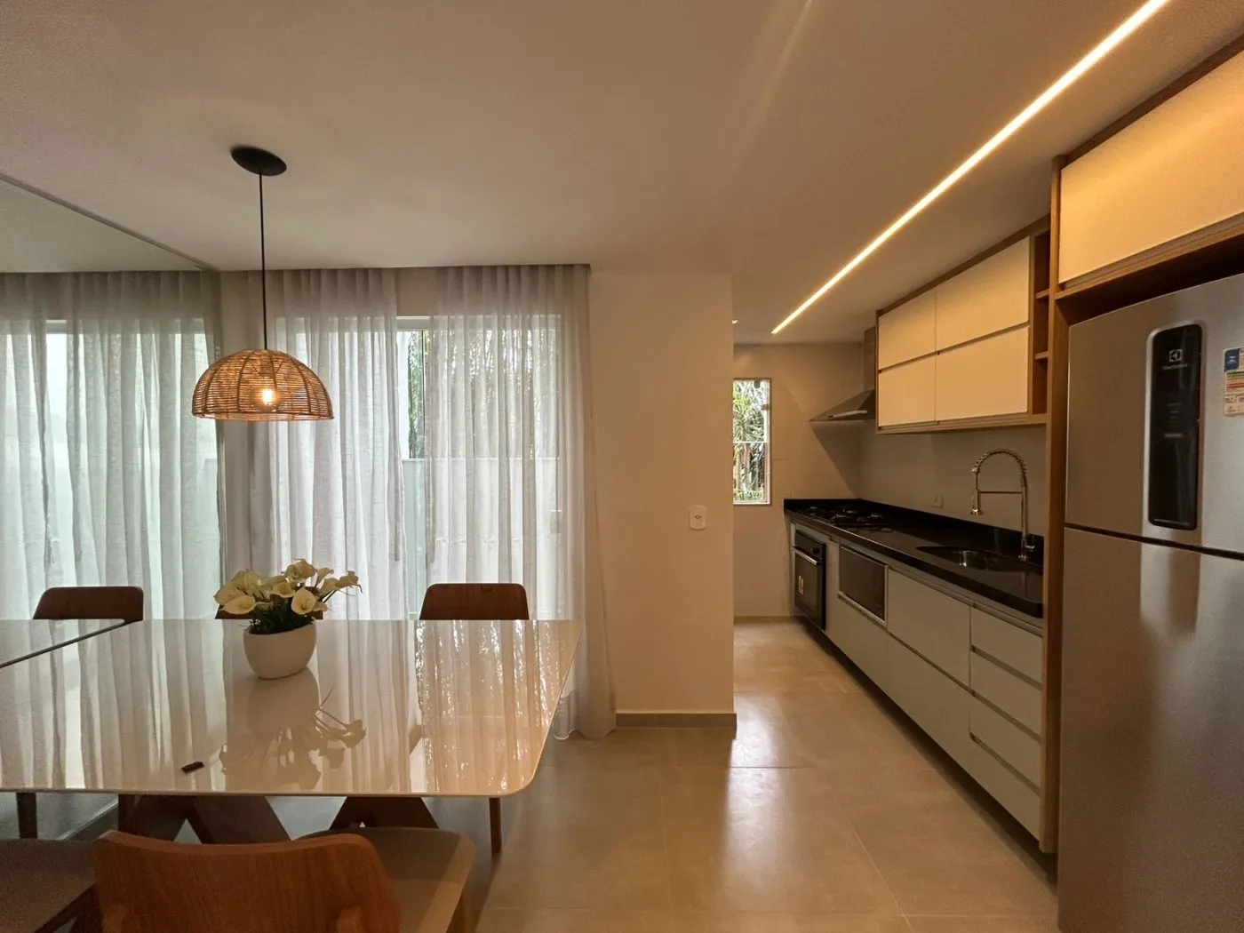 Imagem Casa em Condomínio para Venda em Petrópolis / RJ no bairro Quarteirão Brasileiro