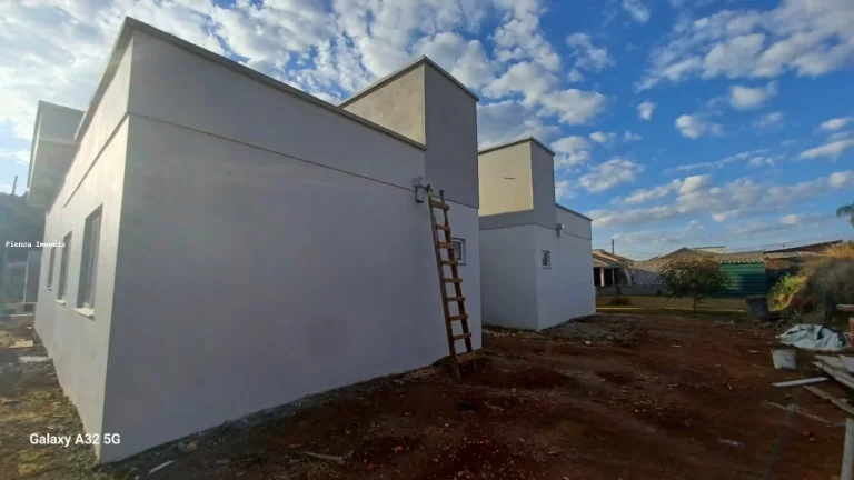 Imagem Casa Geminada para Venda em Concórdia, Vila Jacob Biezus, 2 dormitórios, 1 suíte, 1 banheiro, 1 vaga