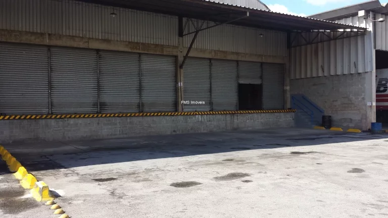 Foto do imóvel Galpão com 922m² para locação em Guarulhos - SP.