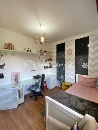Imagem Casa de Alto Padrão em Condomínio Fechado no Parque Taquaral - Campinas/SP

Se você busca confort...