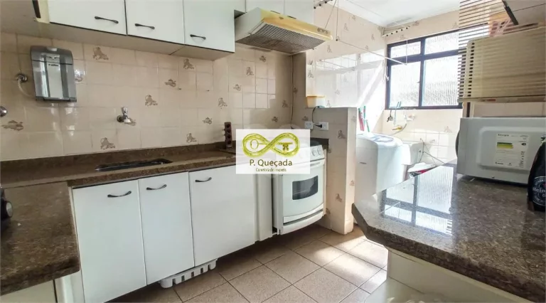 Imagem Apartamento mobiliado com 03 quartos no Guarujá!