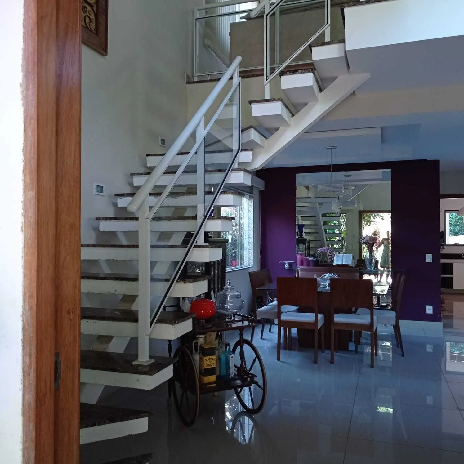 Condomínio Grupamento Parque Eldorado - Casa Duplex á Venda Alto Padrão, Condomínio Santo Antônio 4 Suítes, 3 vagas - Rio do Ouro Niterói