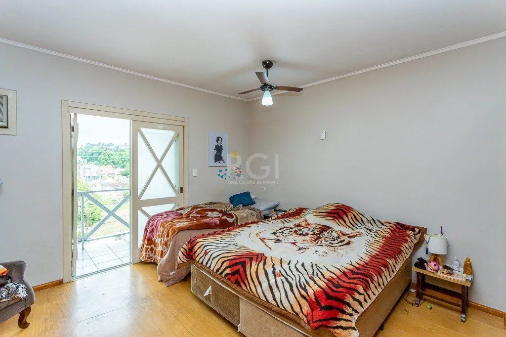 Imagem Sobrado para Venda - 171.64m², 3 dormitórios, sendo 1 suites, 2 vagas - Jardim Itu