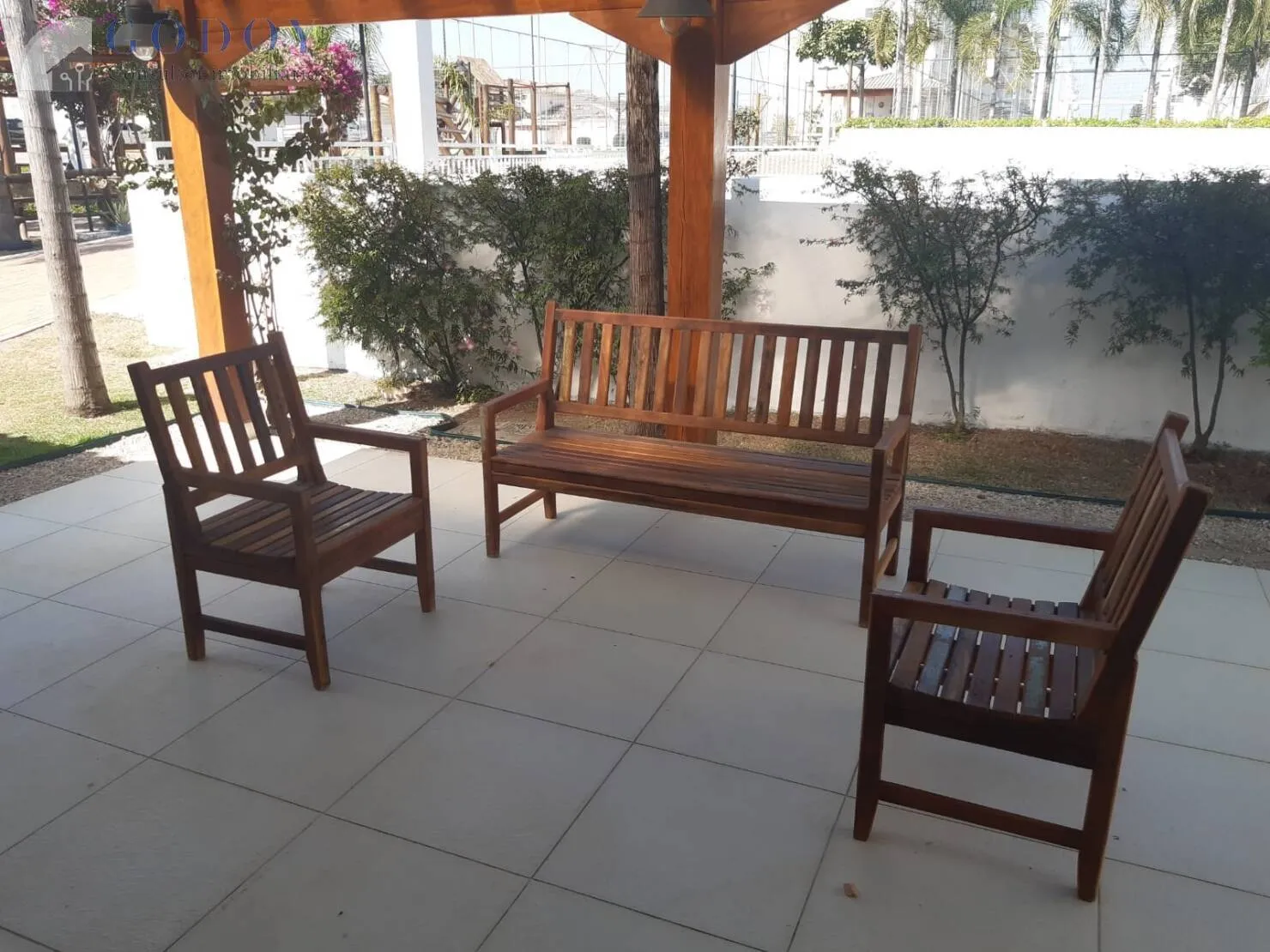 Imagem Casa à venda 3 Quartos, 1 Suite, 4 Vagas, 250M², Crispim, Pindamonhangaba - SP