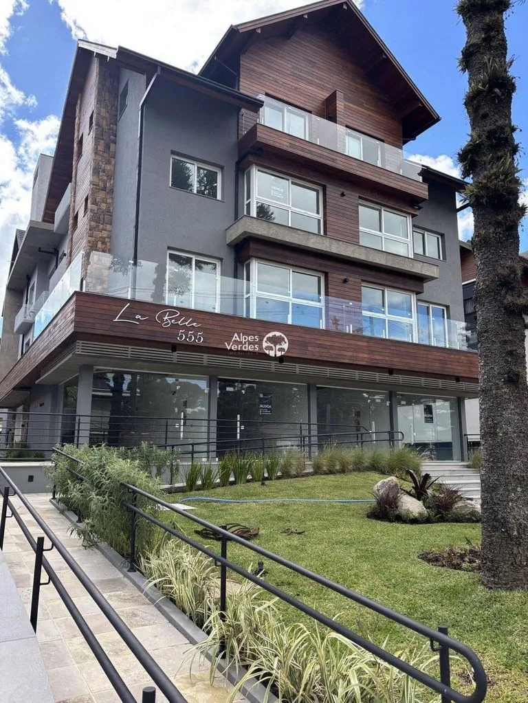 Foto do imóvel Vende-se Apartamento no centro de Gramado, com 3 quartos