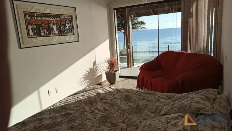 Imagem Casa à venda no Ingleses, de frente para o mar, Florianópolis/SC