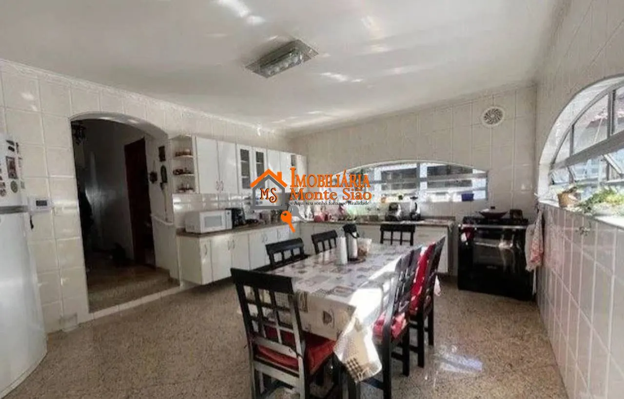 Imagem Casa com 3 dormitórios à venda, 860 m² por R$ 1.200.000 - Jardim do Papai - Guarulhos/SP