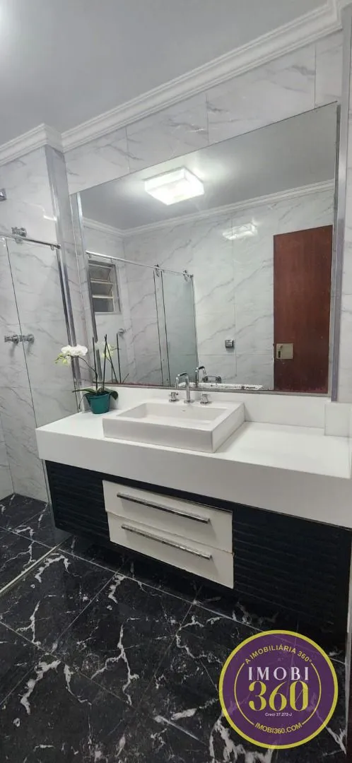 Imagem Apartamento de alto padrão com 220m²