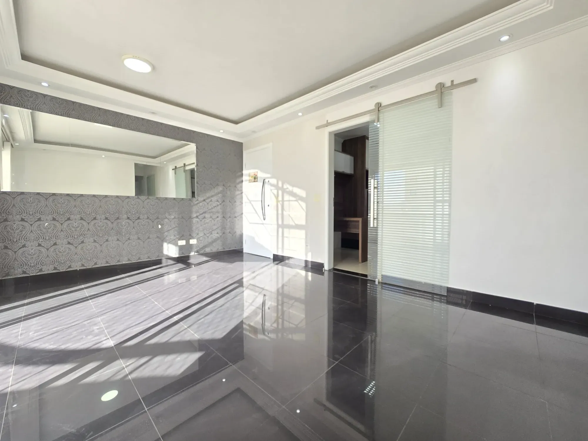Imagem Apartamento com 3 Quartos à Venda, 94 m² em Jardim Zaira - Guarulhos