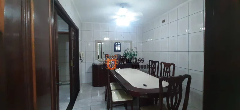 Imagem Sobrado com 4 dormitórios à venda, 500 m² por R$ 2.300.000,00 - Ribeirão dos Porcos - Atibaia/SP