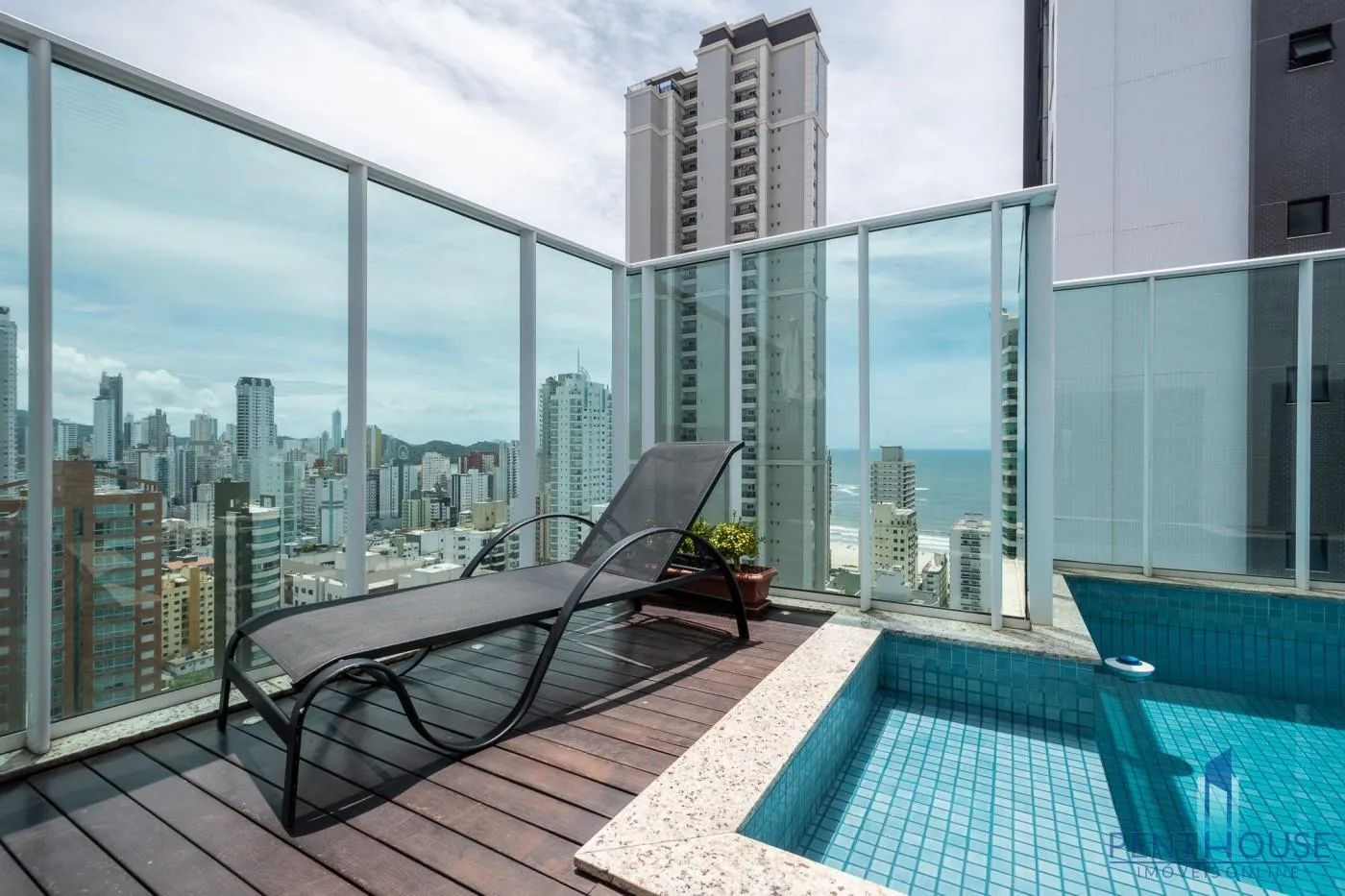 Imagem Apartamento Duplex para Venda em Balneário Camboriú, CENTRO, 4 dormitórios, 4 suítes, 6 banheiros, 3 vagas