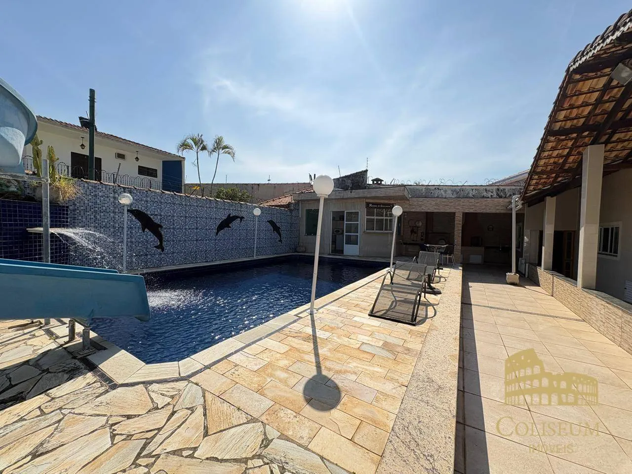 Imagem Casa com 3 Suítes e Piscina no Flórida