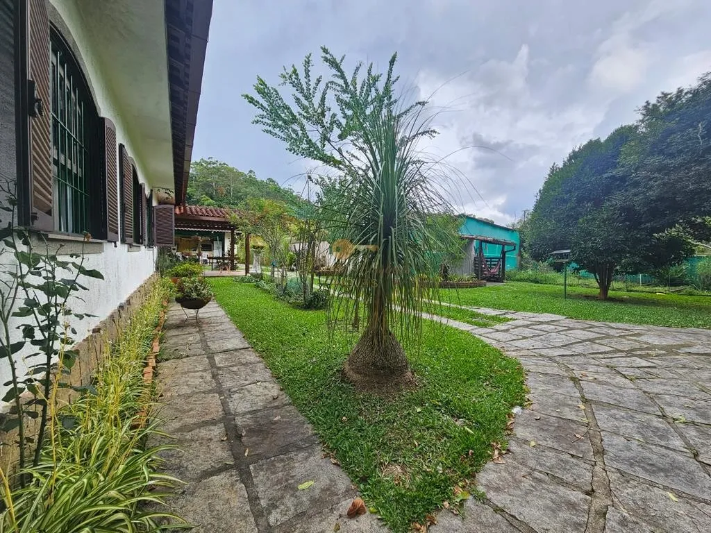 Imagem Casa para Venda em Teresópolis / RJ no bairro Ermitage