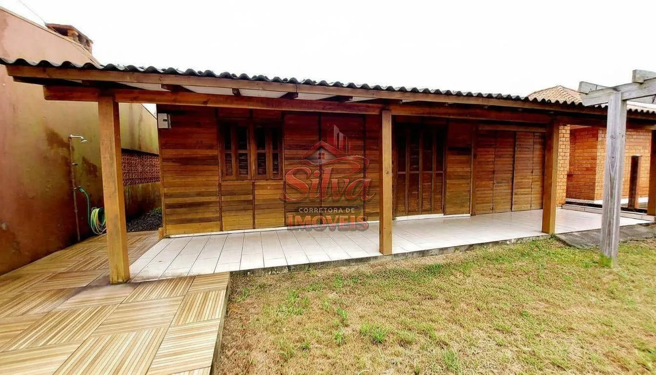 Imagem Casa 2 dormitórios com piscina a 150m do mar no Mariluz