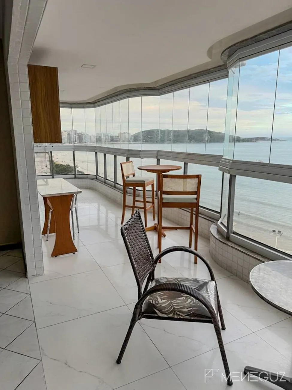 Imagem APARTAMENTO 4 SUÍTES - FRENTE TOTAL MAR Praia do Morro em Guarapari