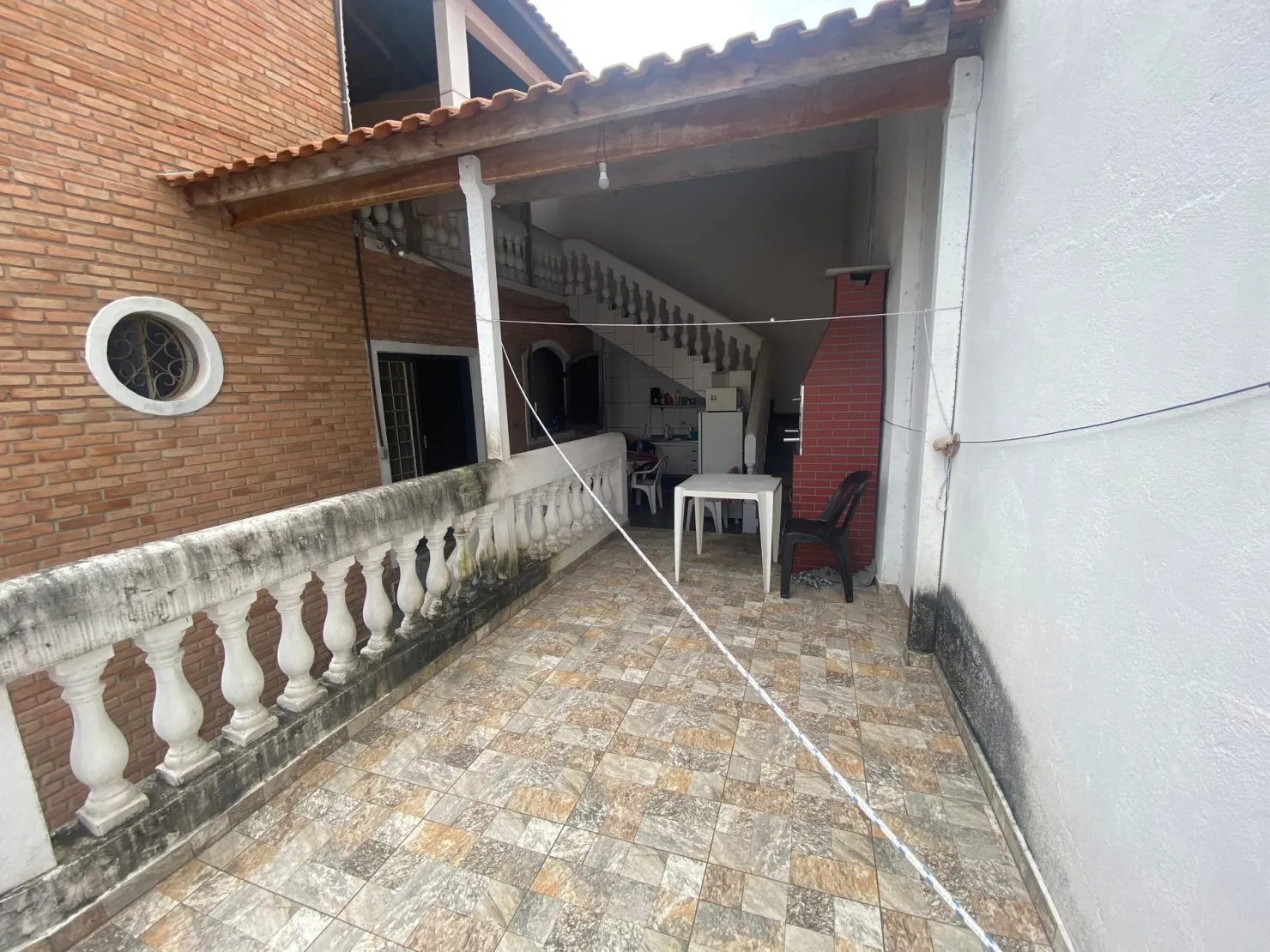 Imagem Comercial à venda 3 Quartos, 1 Suite, 2 Vagas, 200M², Ponte Alta, Aparecida - SP