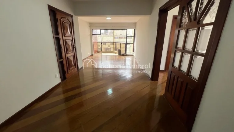 Imagem Excelente apartamento em prédio no coração do Cambuí , no Edifício Saint Paul.

Apartamento con...