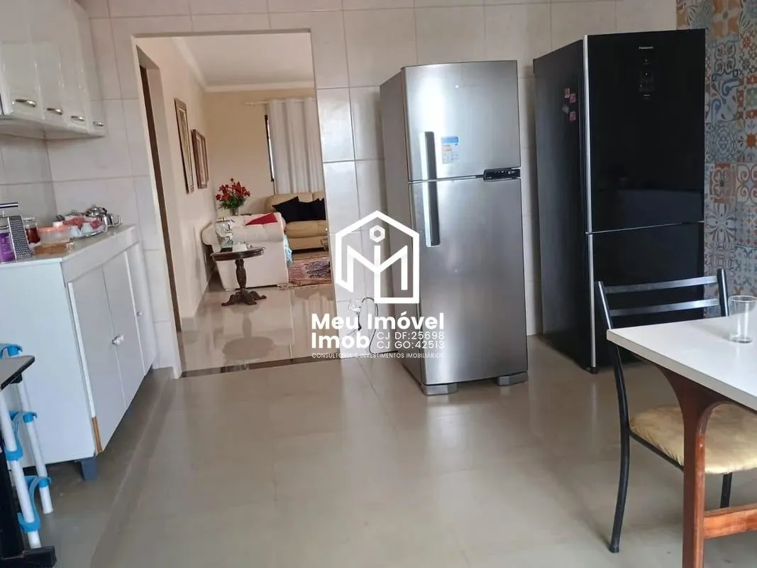 Imagem Casa 3 Quartos 2 Suítes 4 Vagas 400m² Arniqueiras/DF