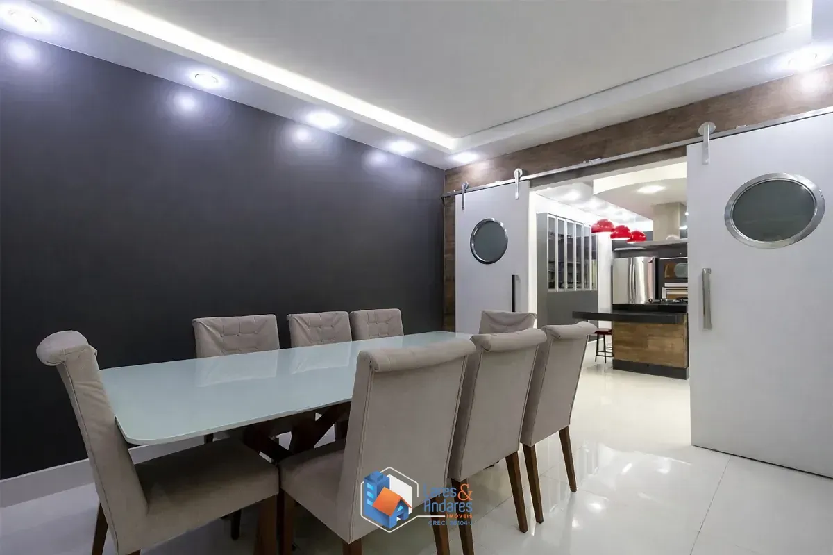 Imagem Sobrado para venda em Vila Madalena com 4 quartos, sendo 2 suítes, 299m²