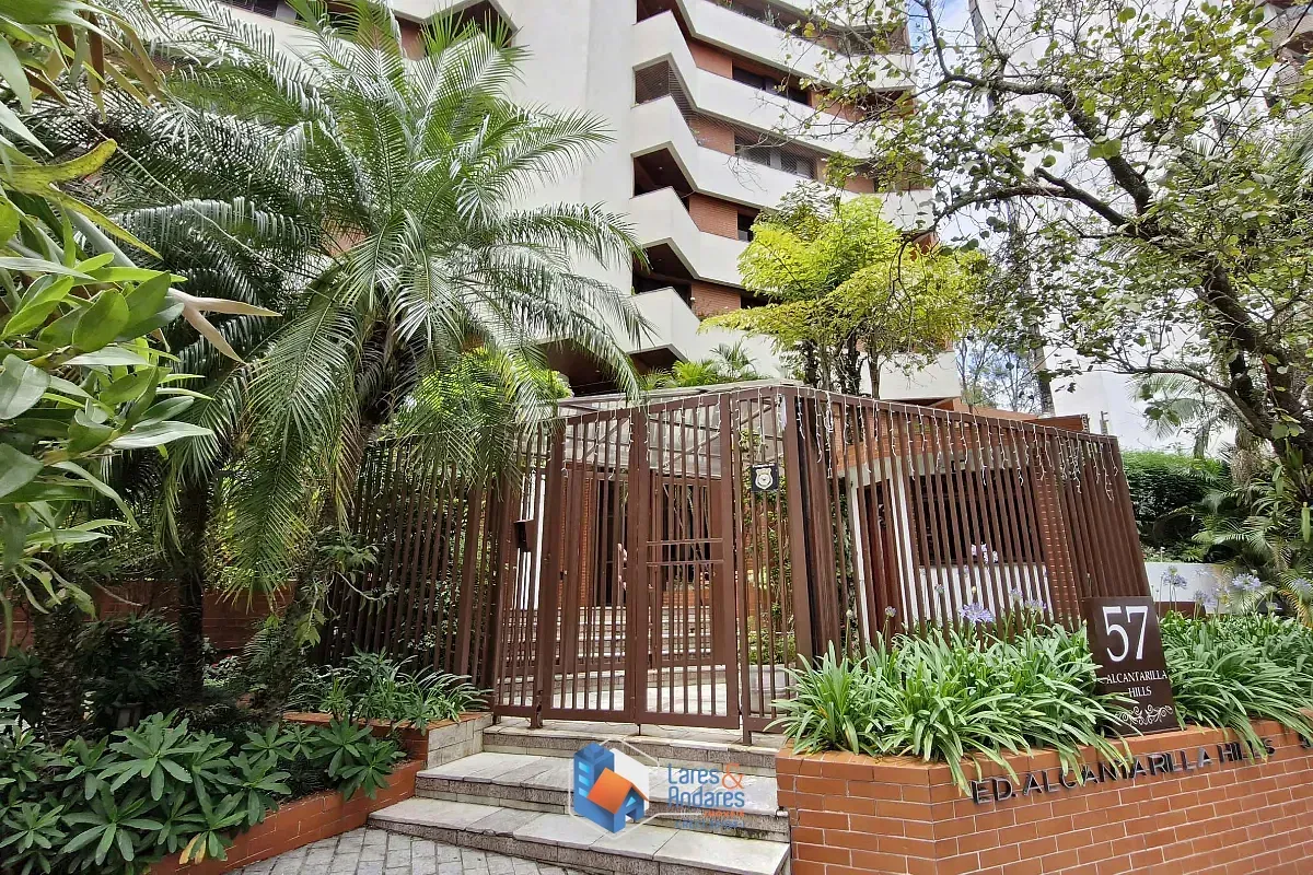 Imagem Cobertura para venda em Vila Andrade com 2 quartos, sendo 1 suíte, 201m²
