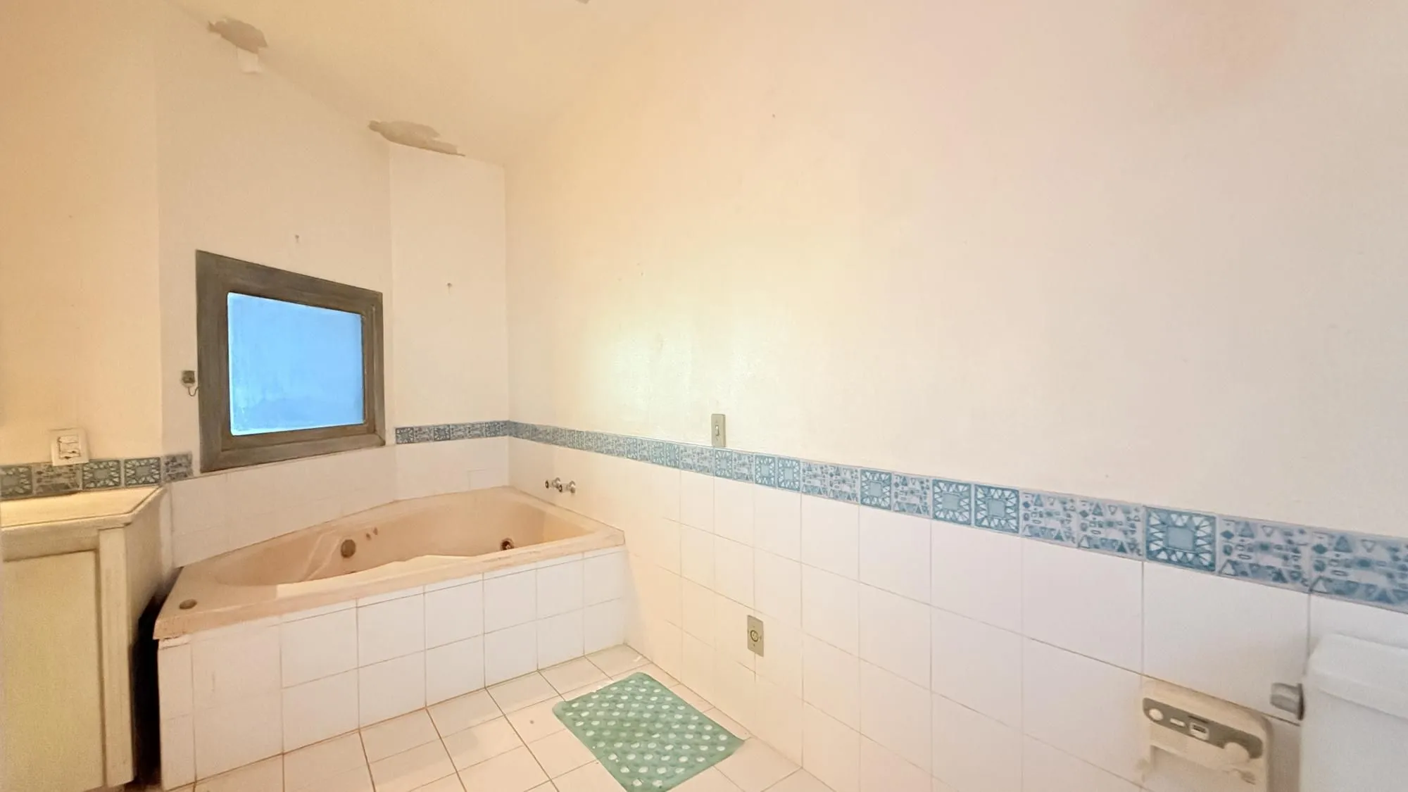 Imagem Casa na zona sul de frente para o Guaíba.