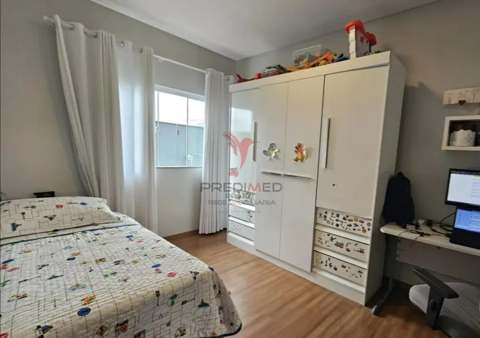 Imagem Casa semi mobiliada. Suíte mais dois quartos