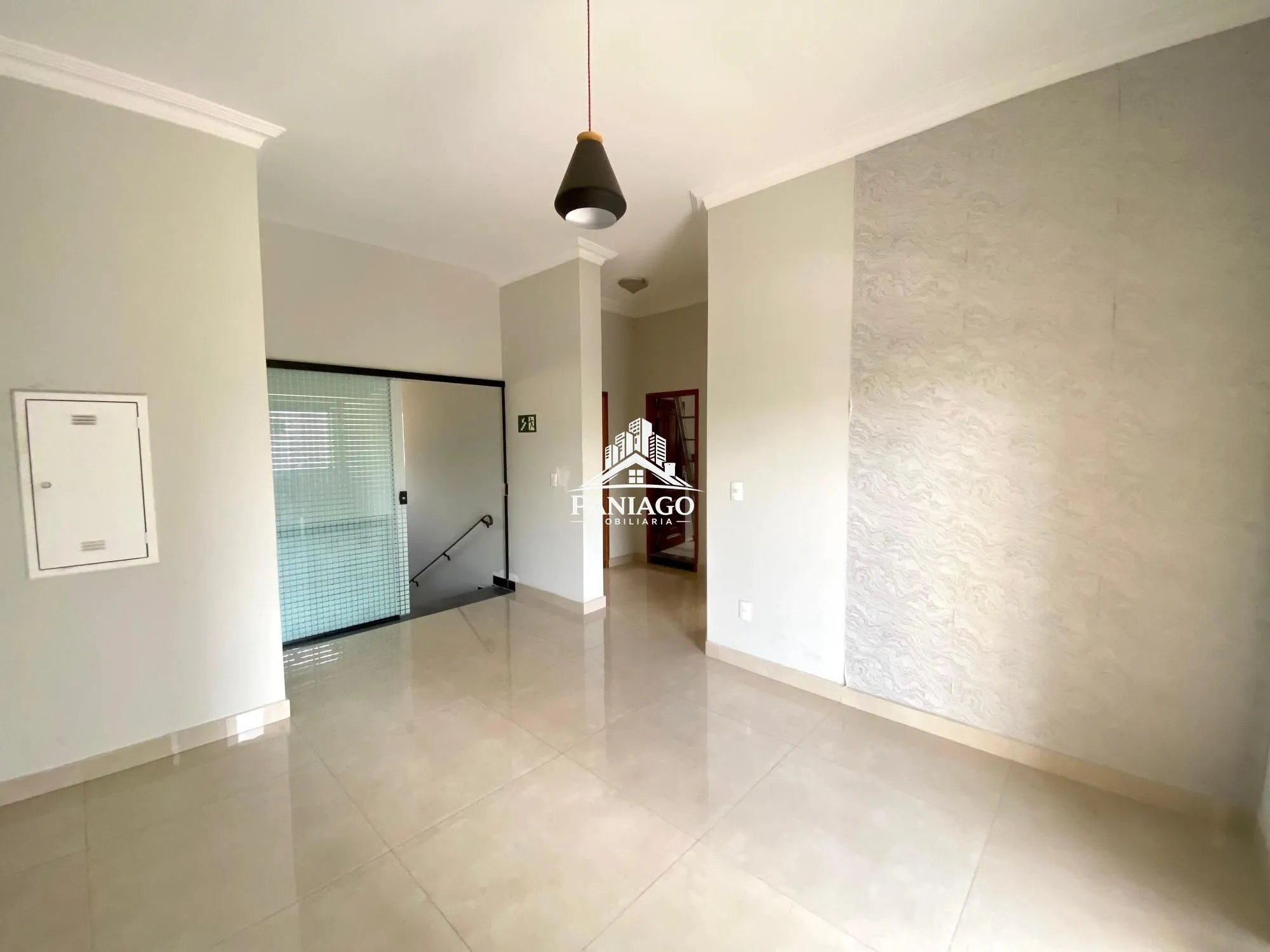 Imagem Casa comercial ampla, 19 salas, 8 banheiros, Bosque da Saúde, Cuiabá-MT