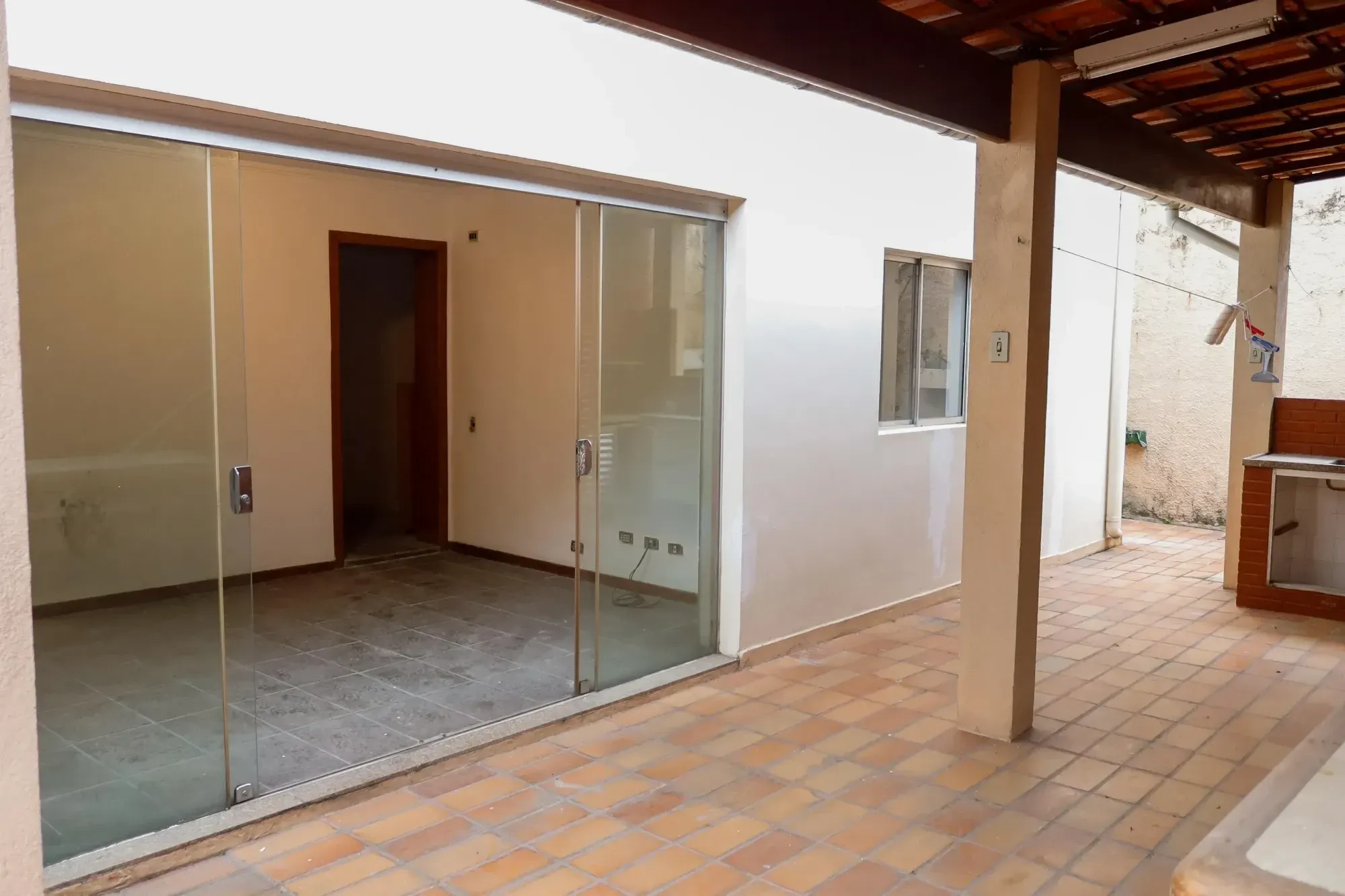 Imagem Casa com 3 Quartos à Venda, 250 m² em Parque Continental - São Paulo