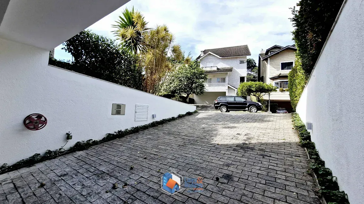 Imagem Casa em condomínio para venda em Morumbi com 4 quartos, sendo 4 suítes, 354m²
