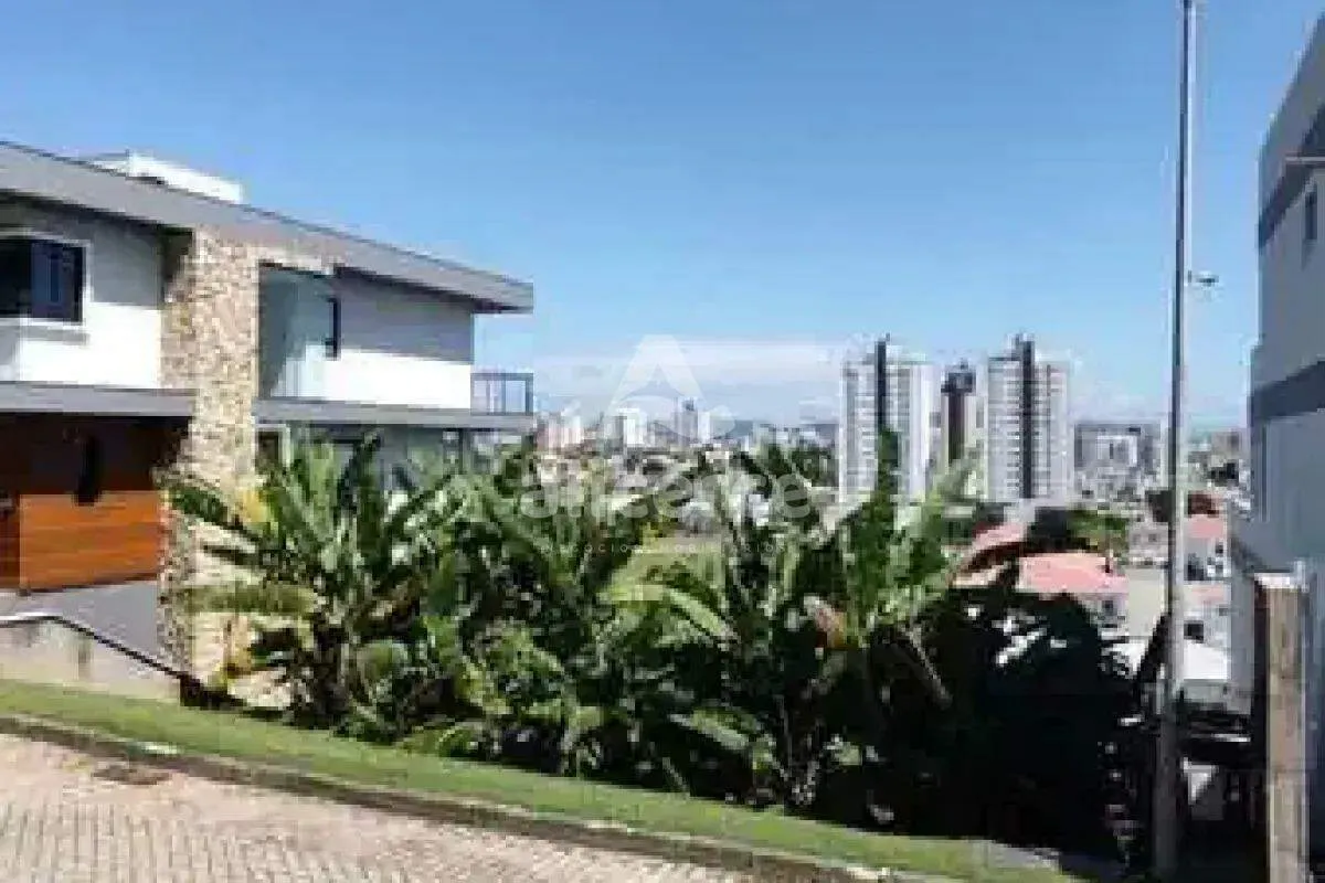 Imagem Terreno à venda - 355,00m² I Condomínio Fechado I Portaria 24hrs - bairro Estreito, Florianópolis/SC