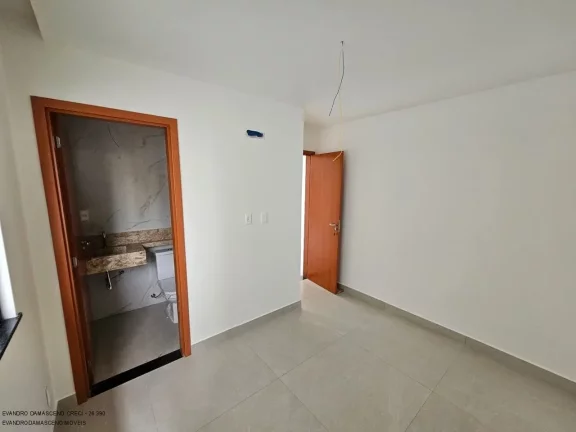 Imagem Casa de luxo em condomínio à venda em Catu de Abrantes, Camaçari-BA: 4 quartos, 4 suítes, 3 salas e 156m². Chegou a sua vez!