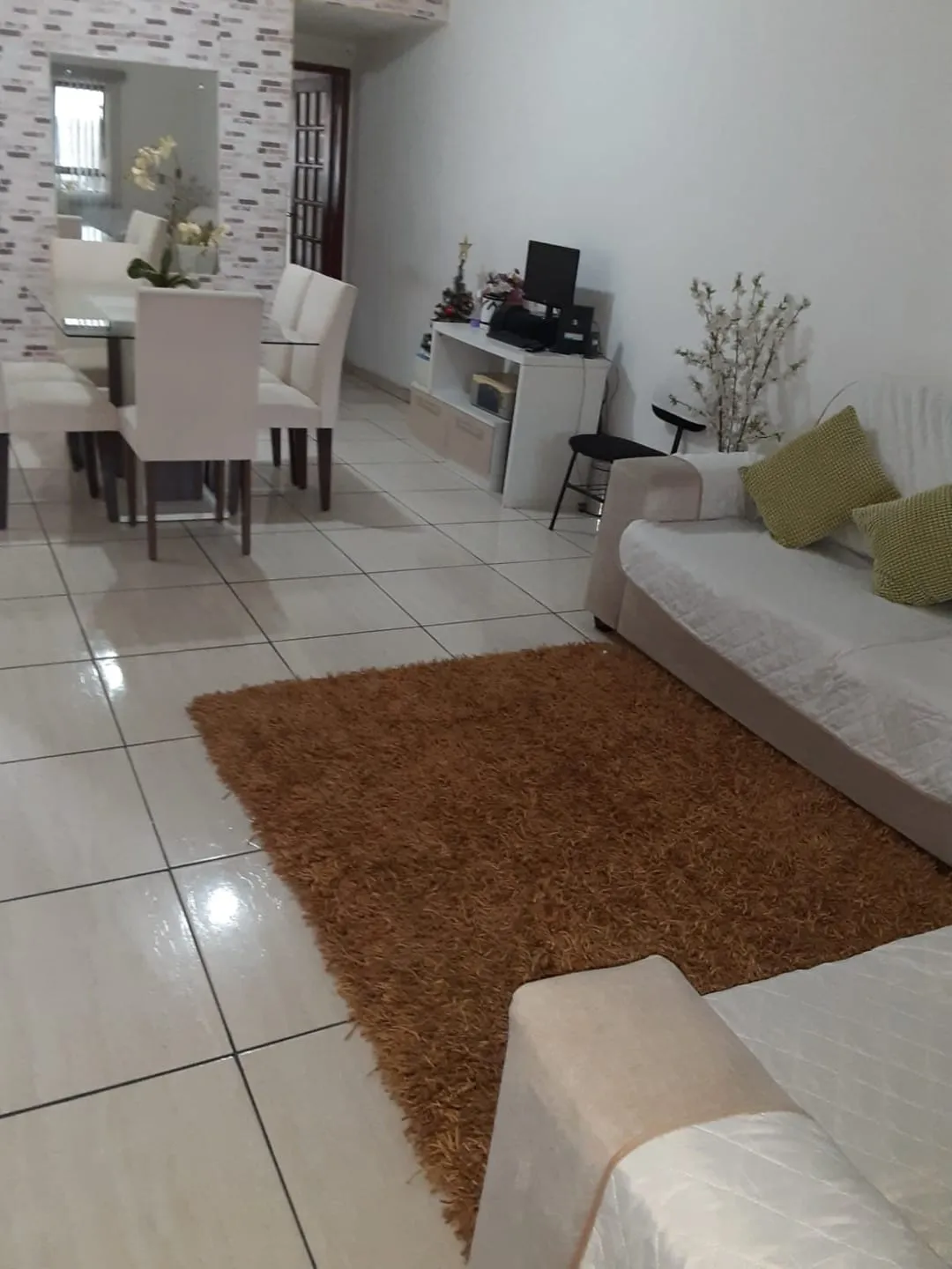 Imagem Casa à venda 4 Quartos, 1 Suite, 1 Vaga, Conjunto Residencial Araretama, Pindamonhangaba - SP