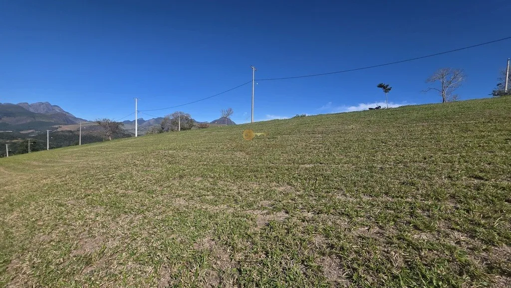 Imagem Terreno em Condomínio para Venda em Teresópolis / RJ no bairro Vale Alpino
