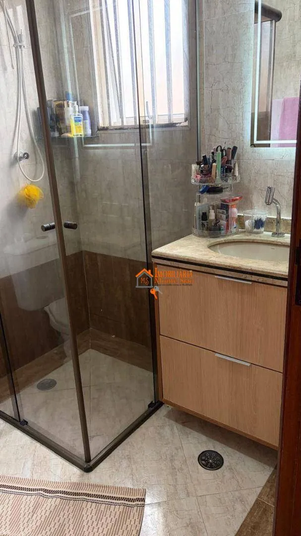 Imagem Sobrado com 3 dormitórios à venda, 150 m² por R$ 850.000,00 - Jardim Aida - Guarulhos/SP