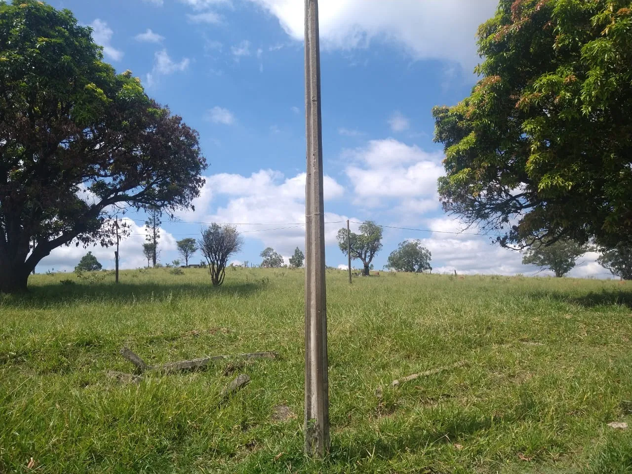 Imagem Vende-se esta área com 89 mil metros em Brigadeiro Tobias