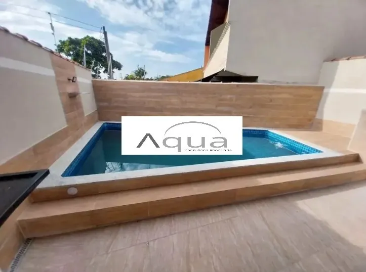 Imagem Casa para Venda em Mongaguá, Plataforma, 3 dormitórios, 1 suíte, 2 banheiros, 2 vagas