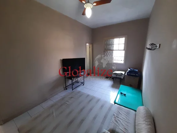 Imagem Casa com 3 dormitórios e 2 vagas à venda no Macuco em Santos R$ 900.000,00
