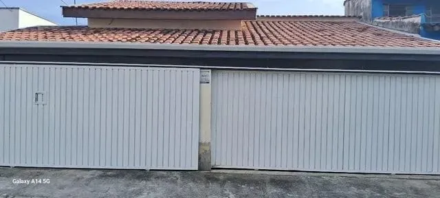 Foto do imóvel Casa à venda 3 Quartos, 1 Suite, 2 Vagas, 300M², Carangola, Pindamonhangaba - SP