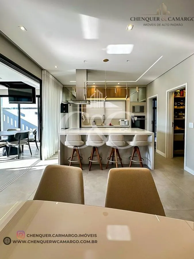 Imagem Casa porteira fechada à venda no Reserva Ermida Jundiaí, 237m², 3 suítes e automatizada