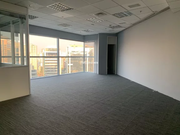 Imagem Conjunto comercial com 373m² na Vila Olímpia.