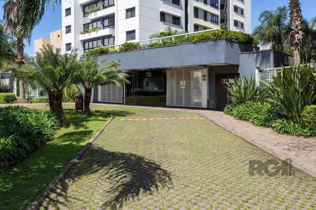 Imagem **Apartamento Residencial com 3 Quartos e 3 Banheiros em Camaquã, Porto Alegre, RS**