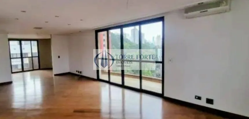 Imagem Excelente apartamento com 270 m², 2 suítes 3 dormitórios 4 vagas de garagem