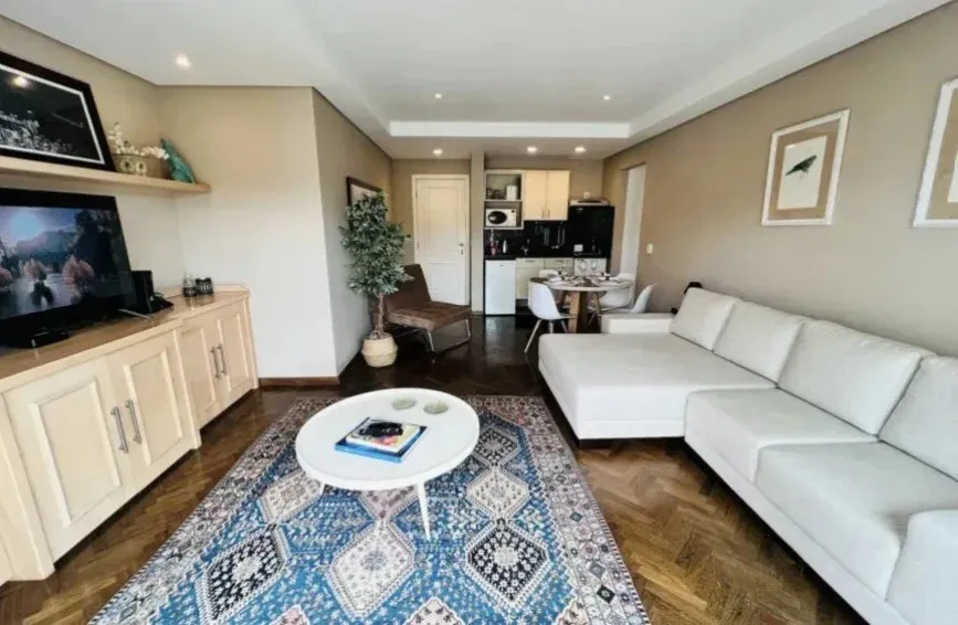 Imagem Apartamento para Venda em São Paulo, Pinheiros, 1 dormitório, 1 banheiro, 2 vagas