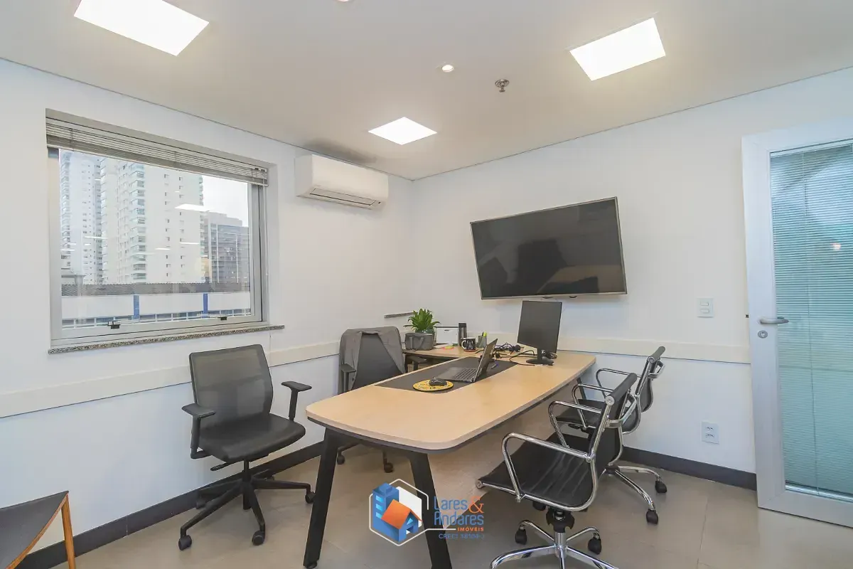 Imagem Conjunto comercial para venda em Santo Amaro, 204m²