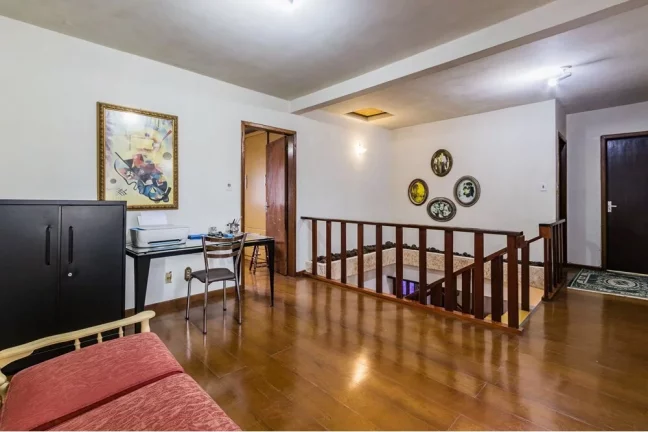 Imagem Casa para venda no bairro Vila Ipiranga em Porto Alegre