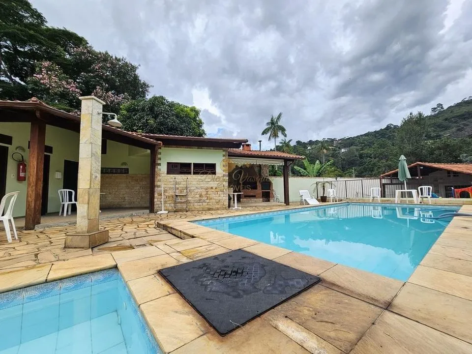 Imagem Casa em Condomínio para Venda em Teresópolis / RJ no bairro Parque do Imbui