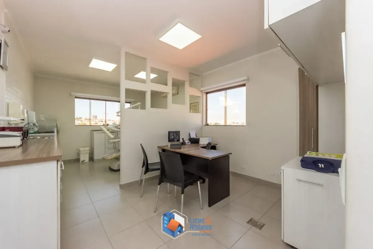 Imagem Sobrado para venda em Vila Bela com 4 quartos, sendo 2 suítes, 308m²